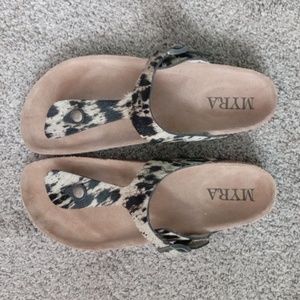 NWT Hair on Cowhide absolutely gorgeous! Women's MYRA size 10 Sandle